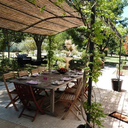 Le Mas Du Lac Saint-Rémy-de-Provence Dış mekan fotoğraf