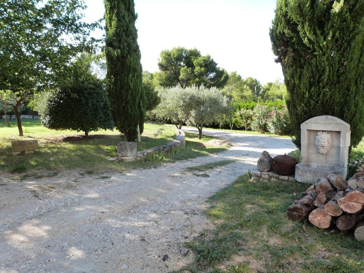 Le Mas Du Lac Saint-Rémy-de-Provence Dış mekan fotoğraf